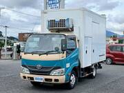 2013 TOYOTA DYNA