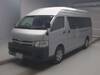 TOYOTA HIACE COMMUTER