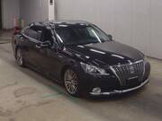 2013 TOYOTA CROWN MAJESTA