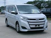 2018 TOYOTA NOAH X