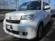 2016 TOYOTA bB Z