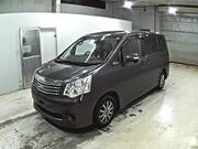 2013 TOYOTA NOAH