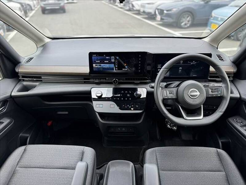 2025 NISSAN SERENA for sale - photo 3