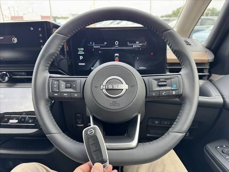 2025 NISSAN SERENA for sale - more photos