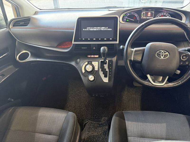 2019 TOYOTA SIENTA for sale - photo 4