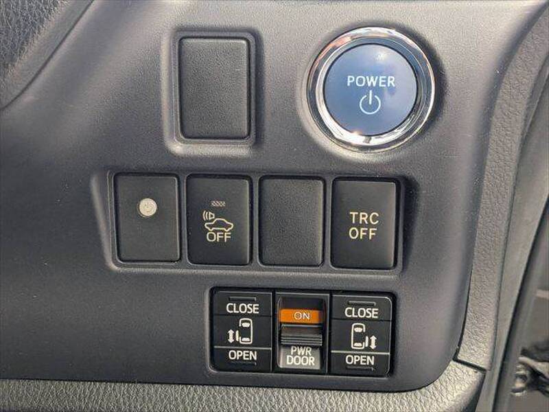2014 TOYOTA VOXY V for sale - more photos