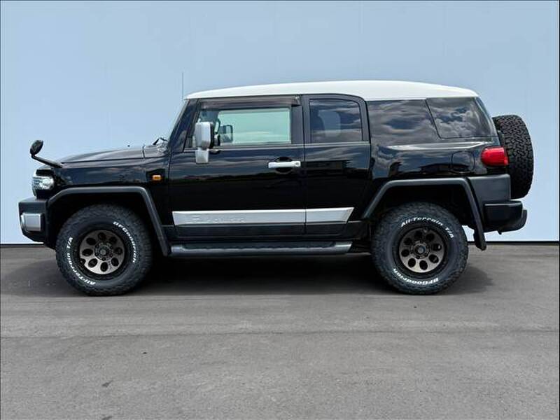 2017 TOYOTA FJ CRUISER for sale - photo 9