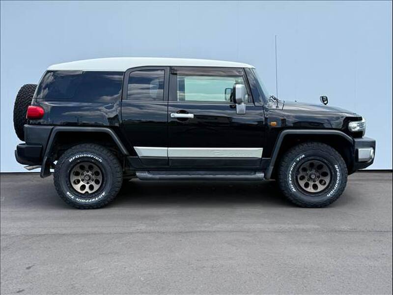 2017 TOYOTA FJ CRUISER for sale - photo 10