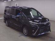 2018 TOYOTA VOXY