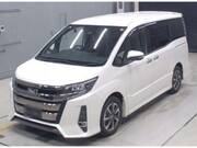 2018 TOYOTA NOAH