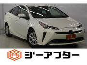 2019 TOYOTA PRIUS