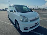 2011 TOYOTA VOXY ZS KIRAMEKI II