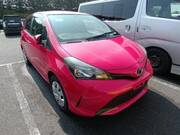2015 TOYOTA VITZ F