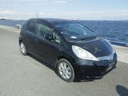 2011 HONDA FIT HYBRID