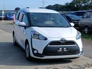 2015 TOYOTA SIENTA X