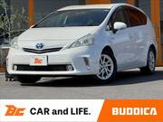 2011 TOYOTA PRIUS ALPHA