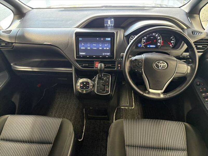 2016 TOYOTA VOXY for sale - photo 4
