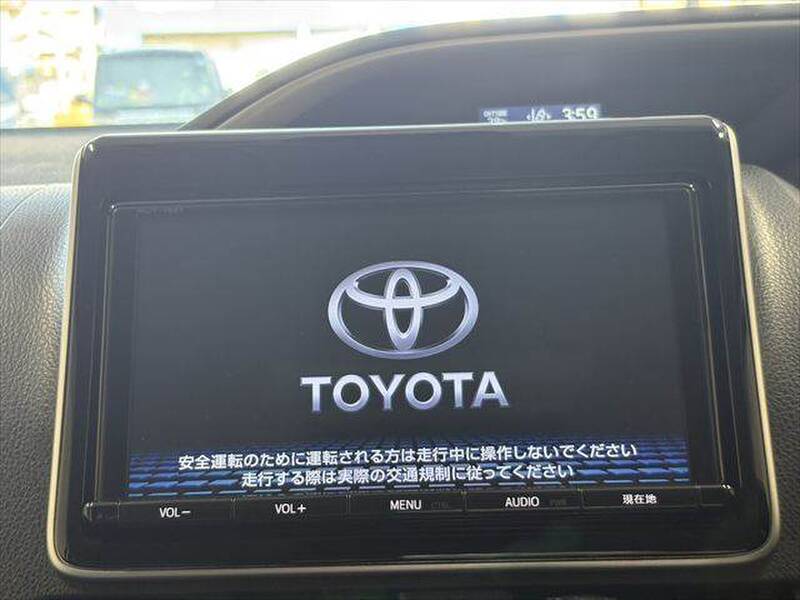 2016 TOYOTA VOXY for sale - photo 5