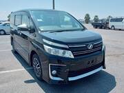 2015 TOYOTA VOXY
