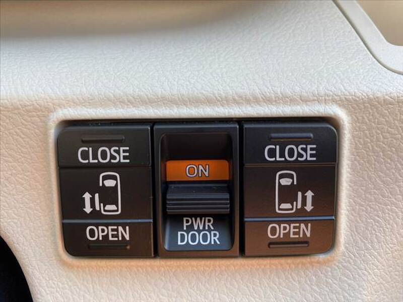 2015 TOYOTA SIENTA for sale - photo 4