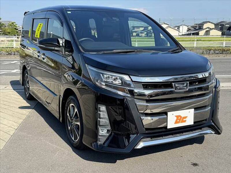 2017 TOYOTA NOAH for sale - photo 9