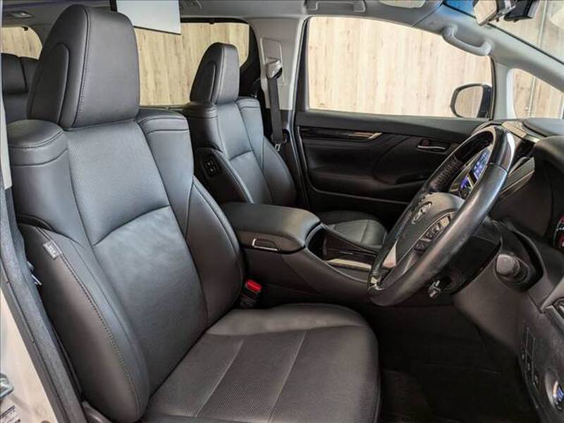 2019 TOYOTA ALPHARD for sale - more photos