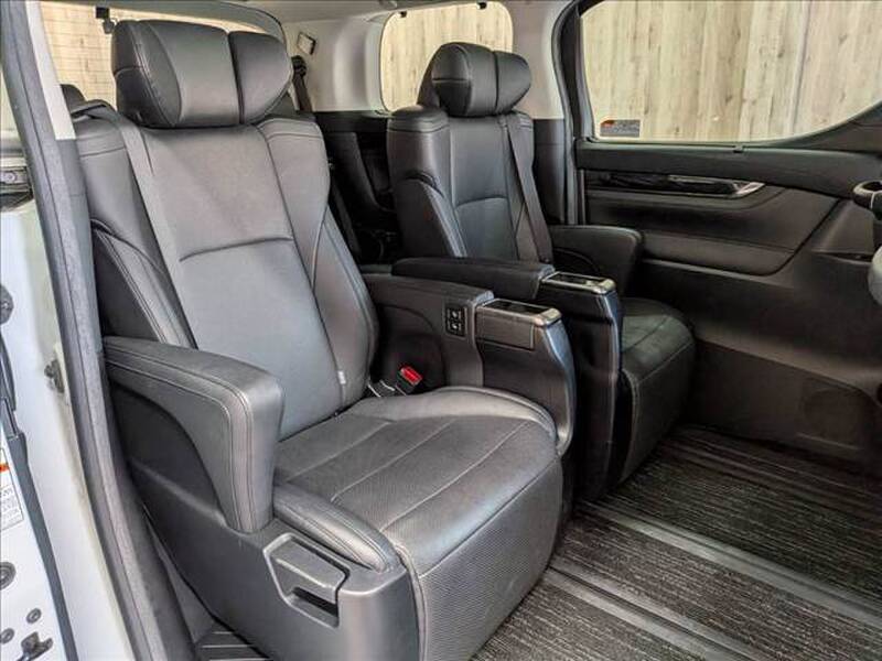 2019 TOYOTA ALPHARD for sale - photo 9