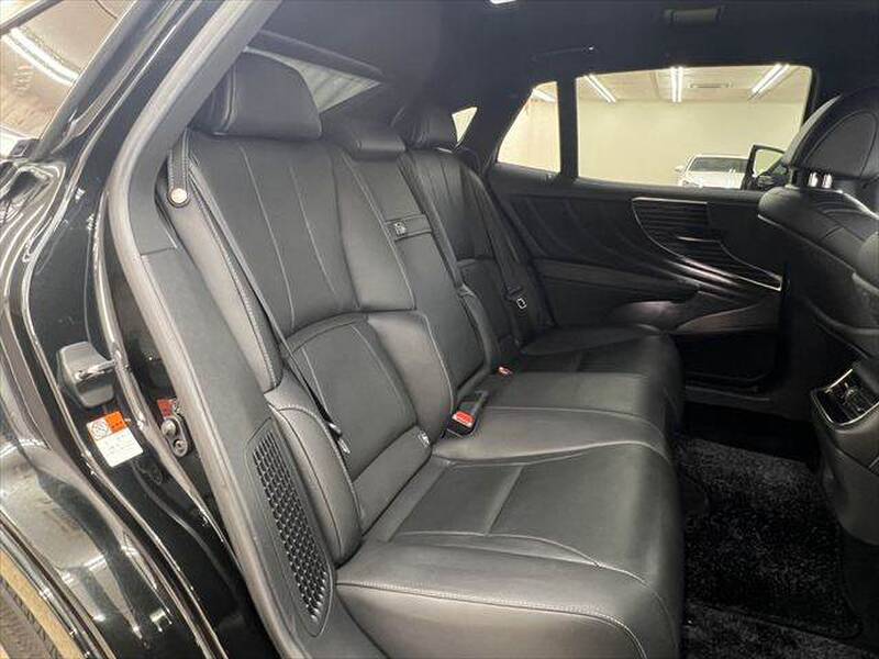 2019 LEXUS LS for sale - photo 9