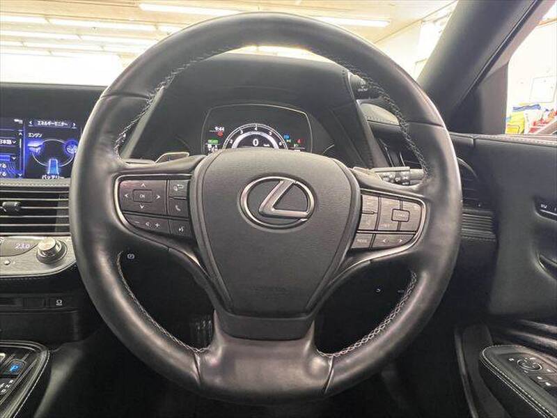 2019 LEXUS LS for sale - photo 11