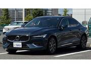 2022 VOLVO S60