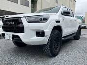 2023 TOYOTA HILUX