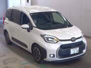 2022 TOYOTA SIENTA