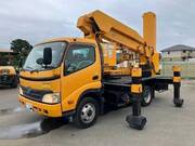 2010 HINO DUTRO