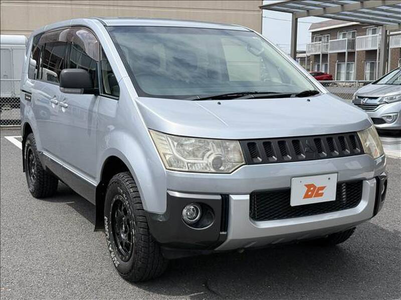 2012 MITSUBISHI DELICA D5 for sale - photo 6