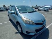 2011 TOYOTA VITZ F