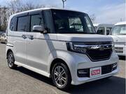 2018 HONDA N-BOX CUSTOM