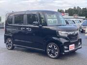 2018 HONDA N-BOX CUSTOM