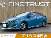 2017 TOYOTA PRIUS PHV