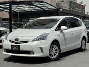 2012 TOYOTA PRIUS ALPHA G