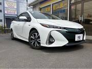 2017 TOYOTA PRIUS PHV