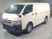 2018 TOYOTA HIACE VAN