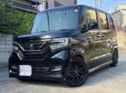 2018 HONDA N-BOX CUSTOM