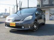 2011 TOYOTA PRIUS ALPHA