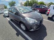 2019 TOYOTA VITZ F