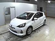 2013 TOYOTA AQUA