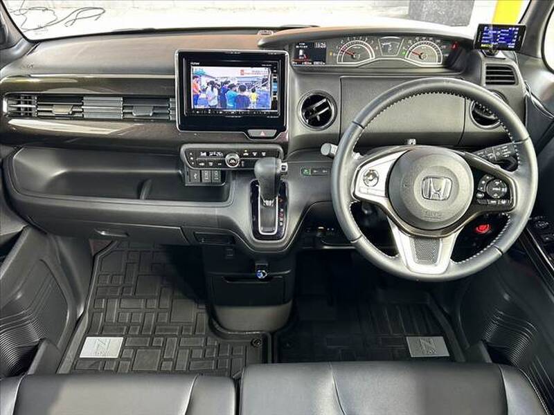 2018 HONDA N-BOX for sale - photo 3