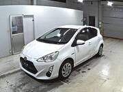 2015 TOYOTA AQUA S