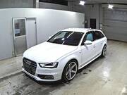 2013 AUDI A4 AVANT