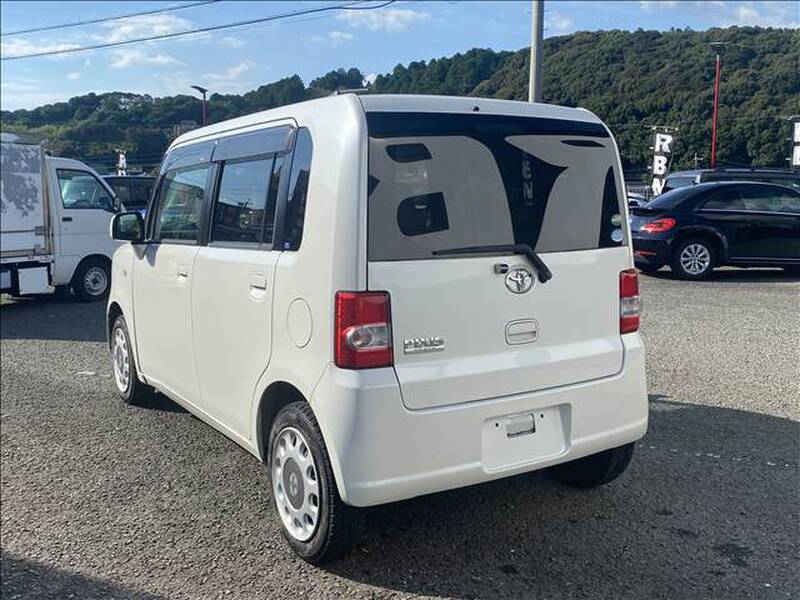 2016 TOYOTA PIXIS SPACE for sale - photo 5