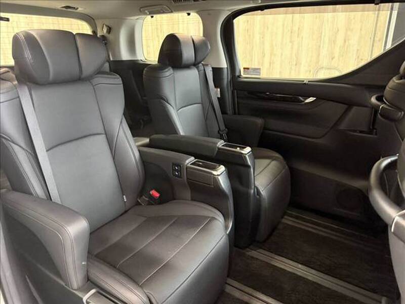 2021 TOYOTA ALPHARD for sale - photo 11